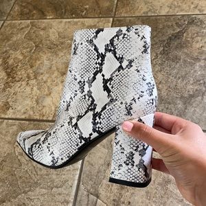 Princess Polly booties